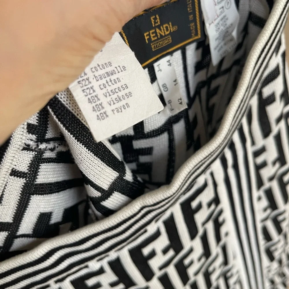 VINTAGE FENDI FF LOGO black and white knit SKIRT💝HP - Picture 11 of 11